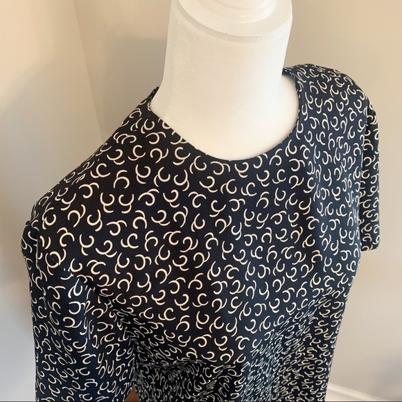 Vintage Kasper Black Cream Geometric Women’s 10 Large Short Sleeve Blouse Top - Picture 5 of 9